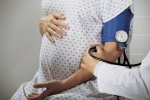измерение давления у беременной
